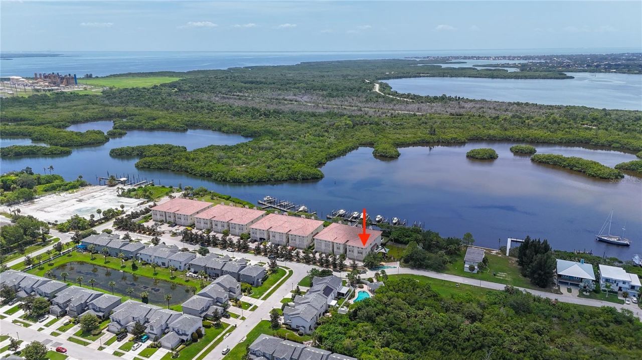 1008 Paseo Del Rio Ne, Saint Petersburg, FL 33702 Photo