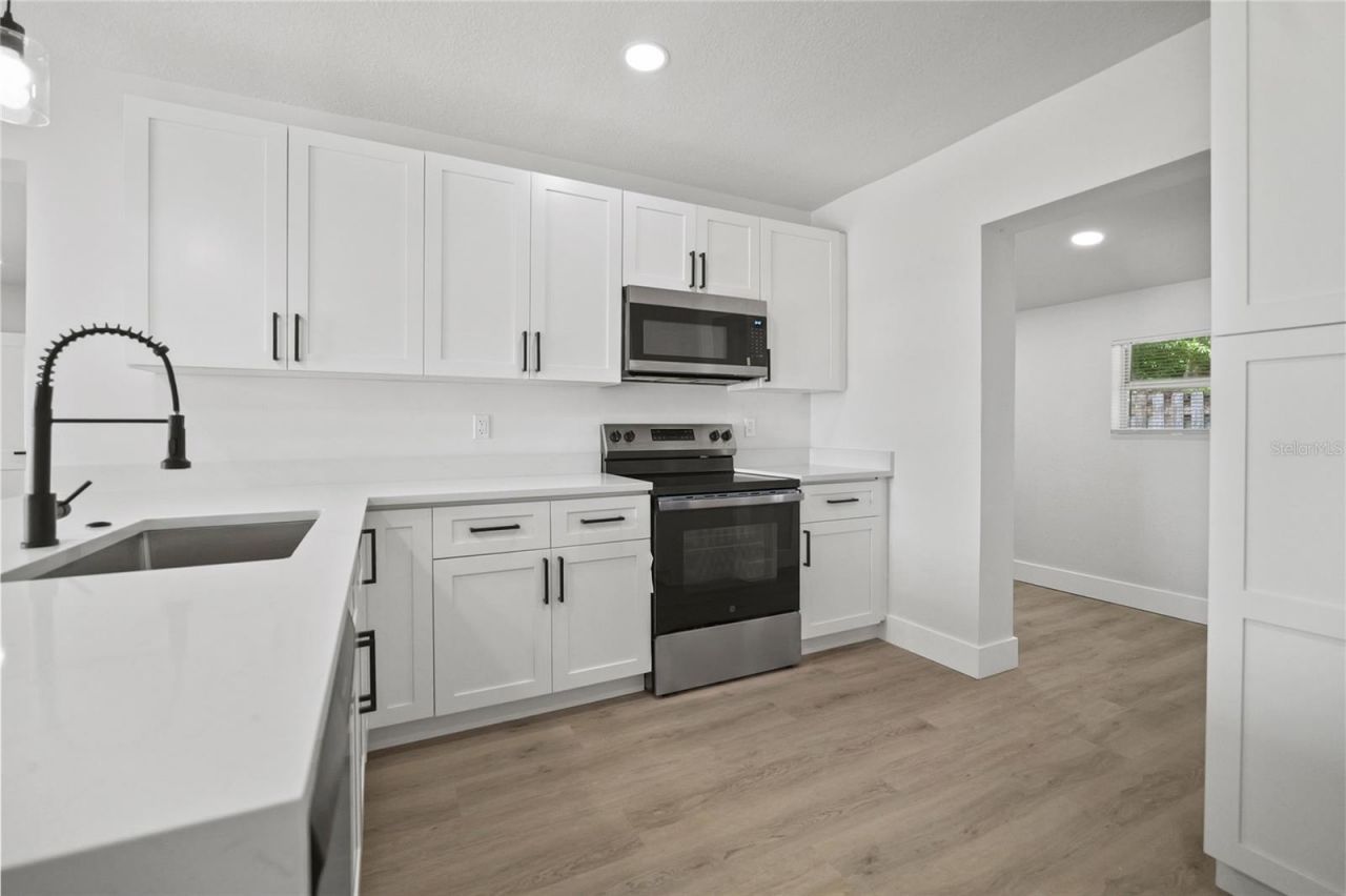 412 20th Avenue W, Palmetto, FL 34221 Photo