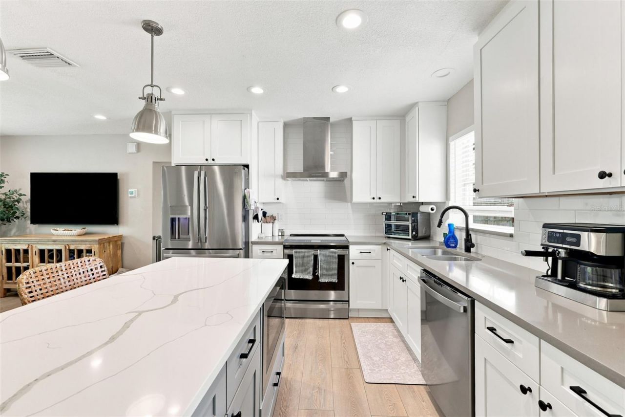 716 75th Avenue N, Saint Petersburg, FL 33702 Photo