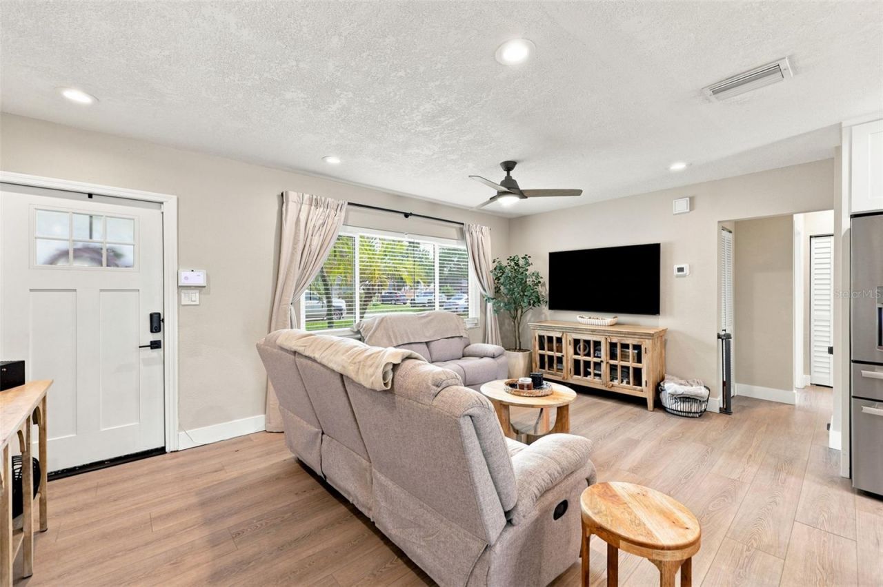 716 75th Avenue N, Saint Petersburg, FL 33702 Photo