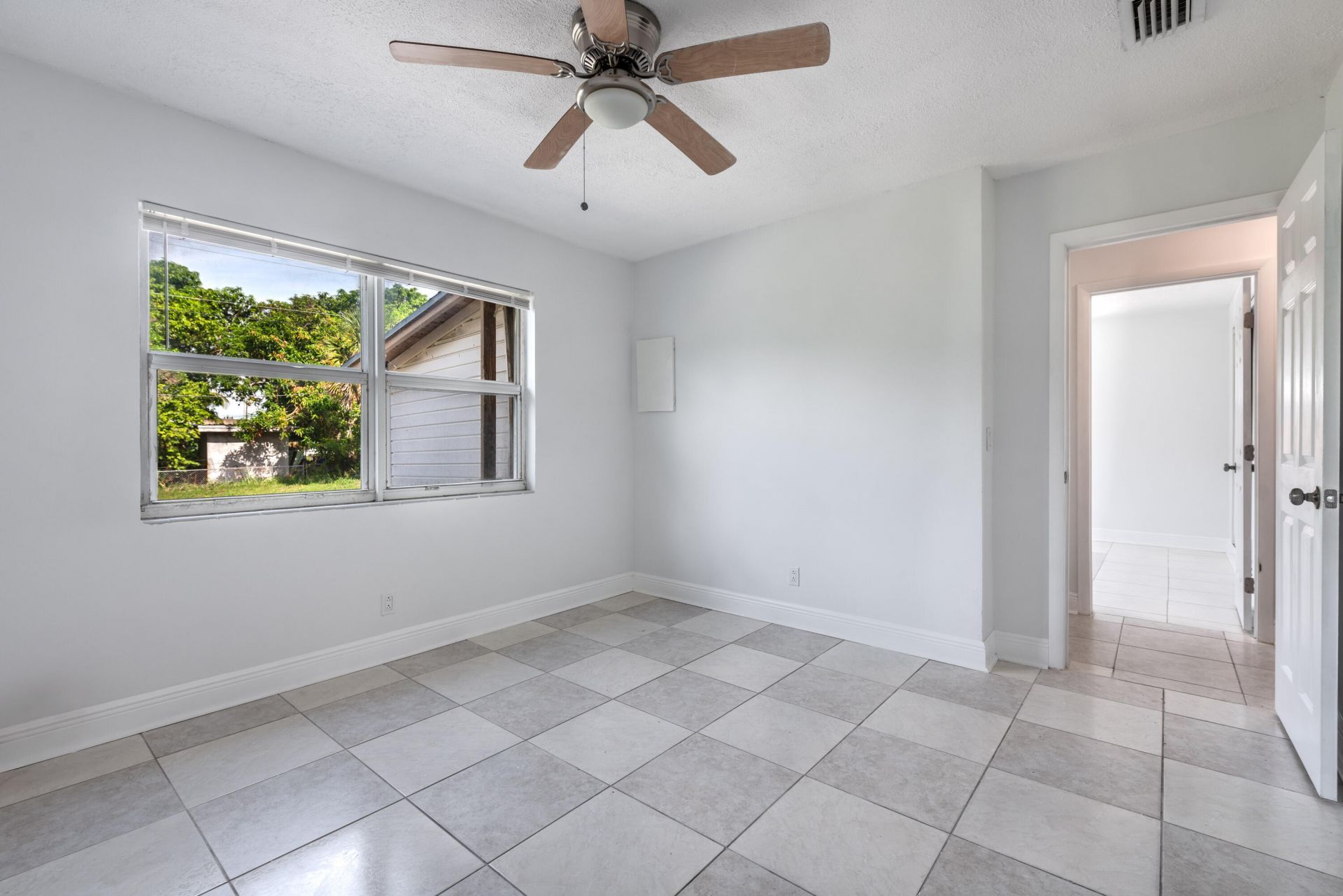925 S Pine Street, Lake Worth, FL 33460 Photo