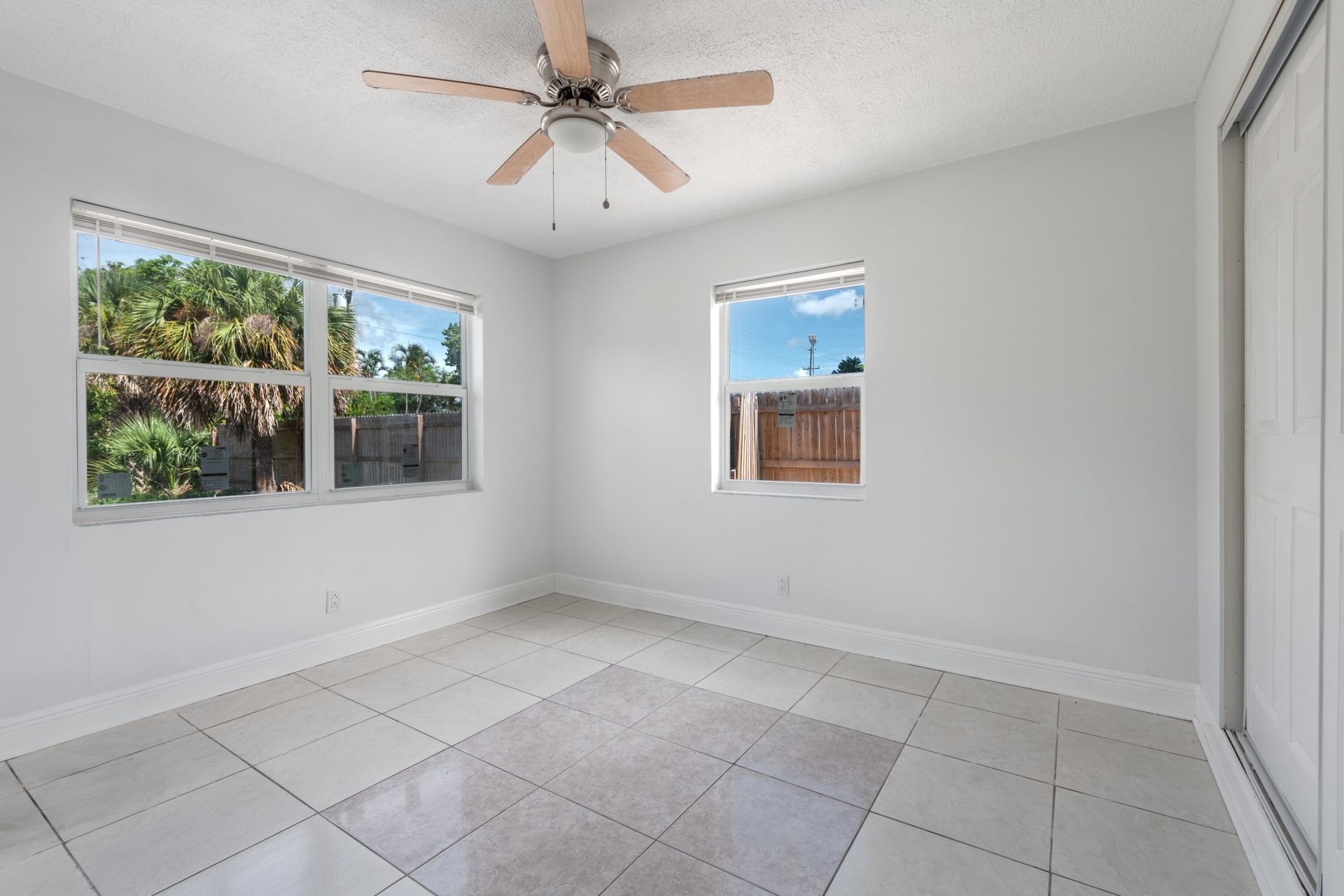 925 S Pine Street, Lake Worth, FL 33460 Photo