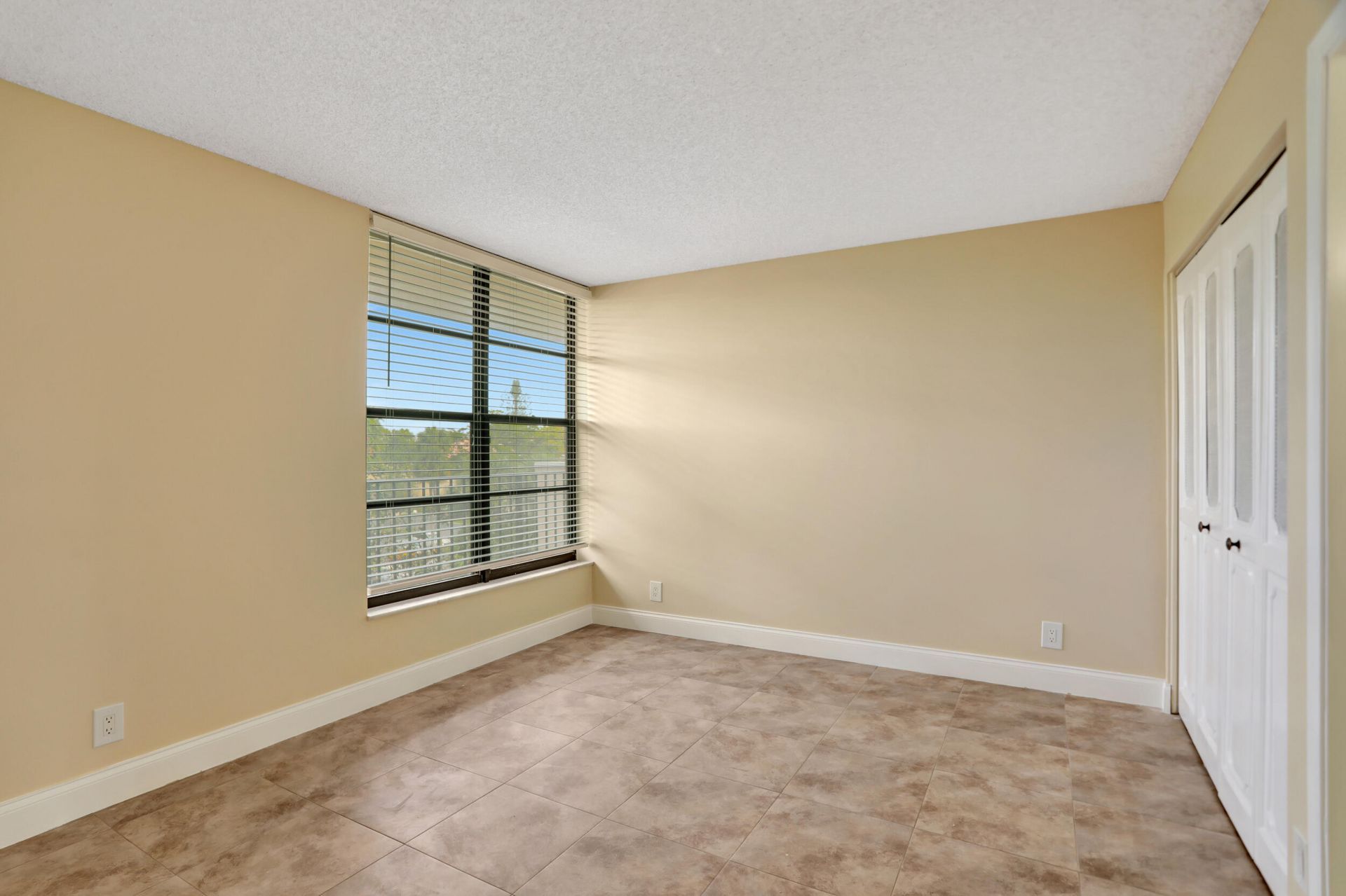 3 Royal Palm Way, Unit 403, Boca Raton, FL 33432 Photo
