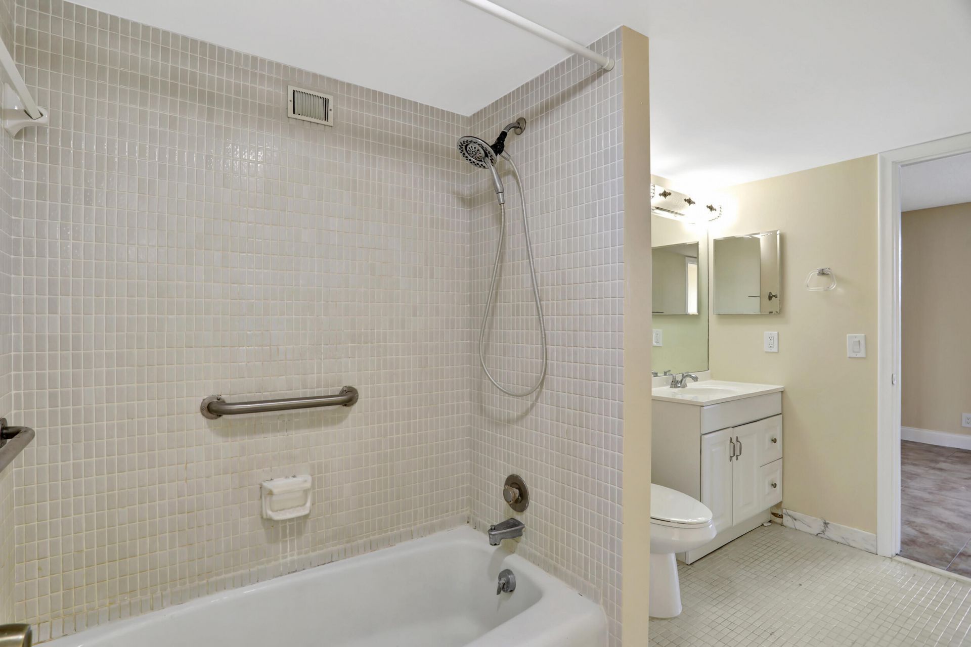 3 Royal Palm Way, Unit 403, Boca Raton, FL 33432 Photo