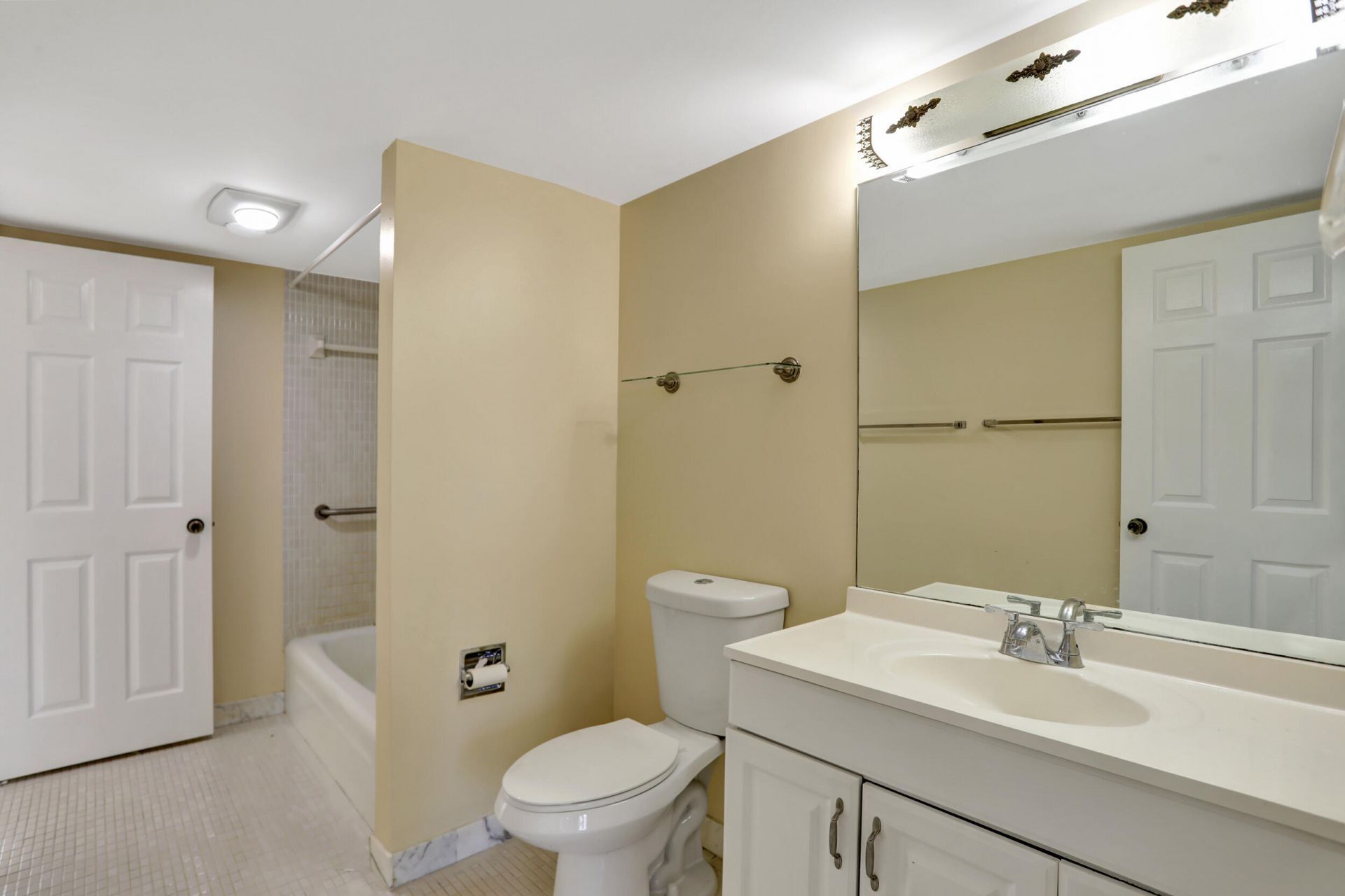 3 Royal Palm Way, Unit 403, Boca Raton, FL 33432 Photo
