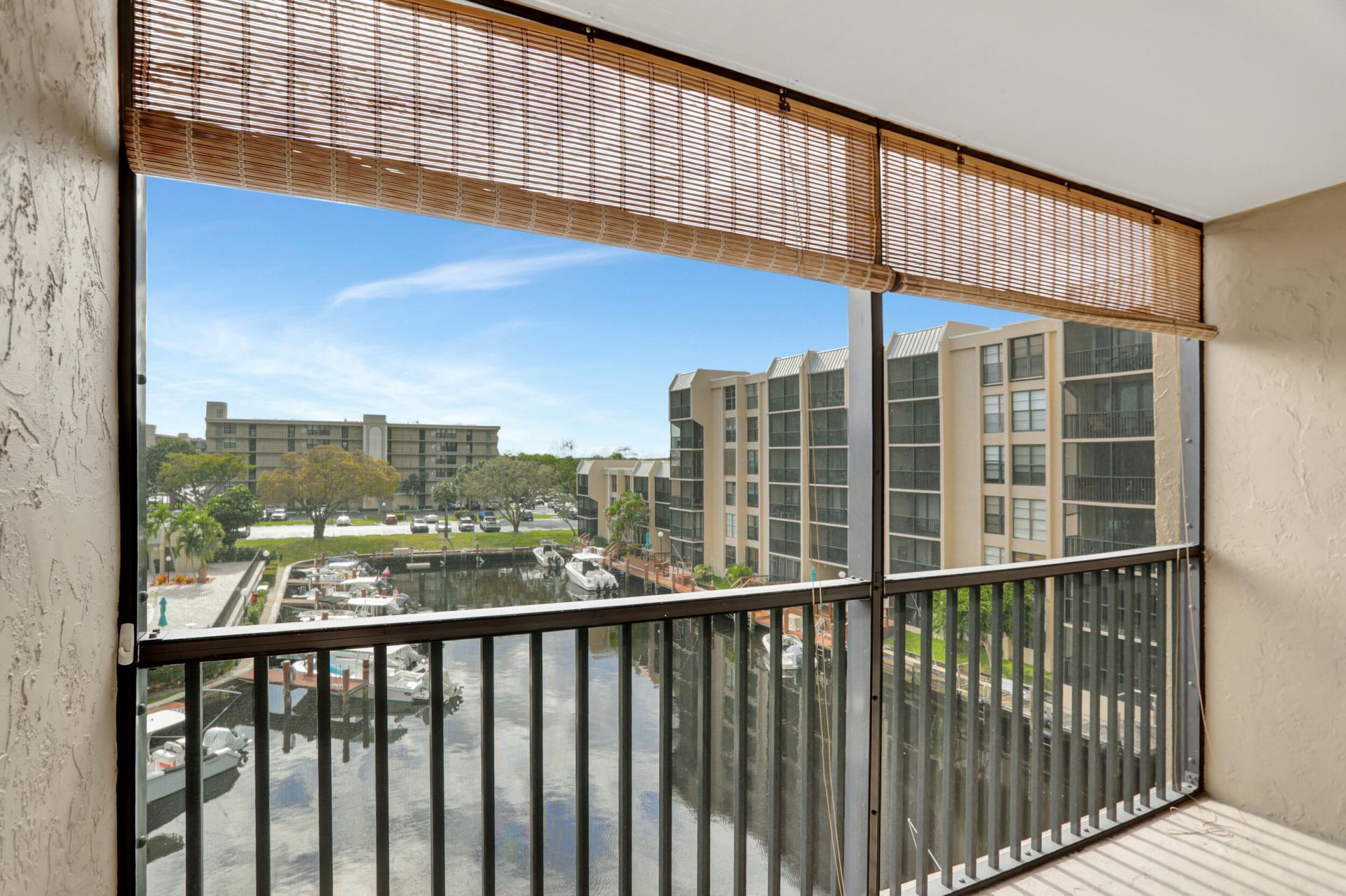 3 Royal Palm Way, Unit 403, Boca Raton, FL 33432 Photo