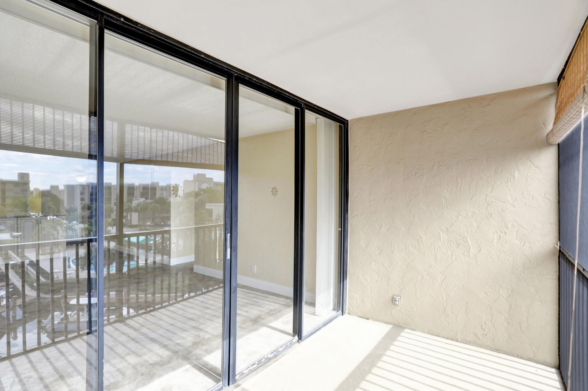 3 Royal Palm Way, Unit 403, Boca Raton, FL 33432 Photo