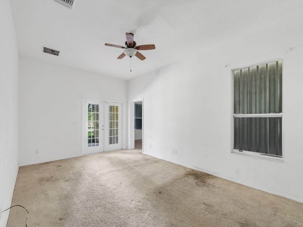 4655 52nd Avenue, Vero Beach, FL 32967 Photo