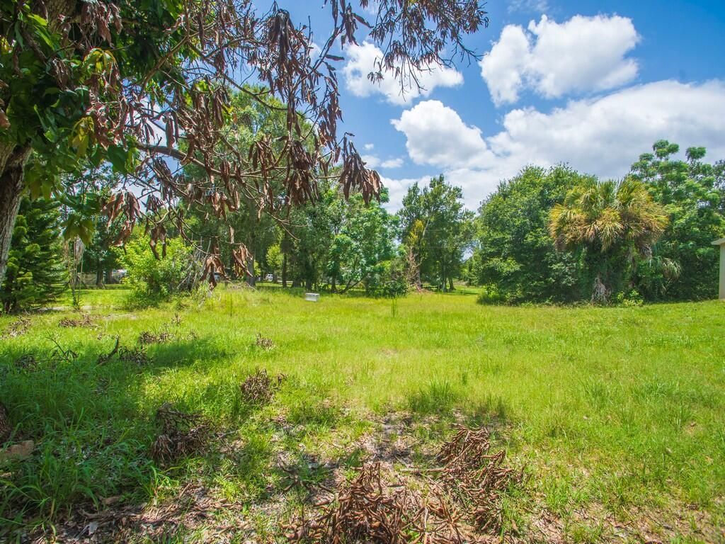 4655 52nd Avenue, Vero Beach, FL 32967 Photo