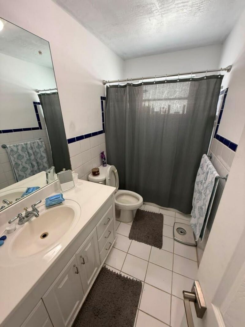 9340 NW 21st Manor, Sunrise, FL 33322 Photo