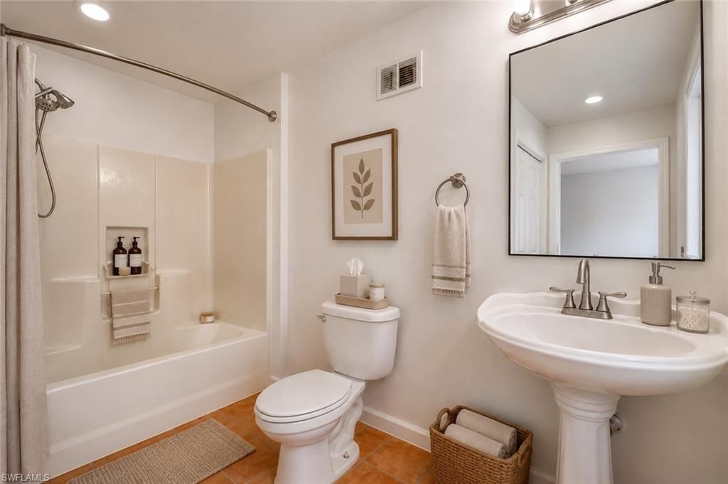434 Leawood Cir, Naples, FL 34104 Photo
