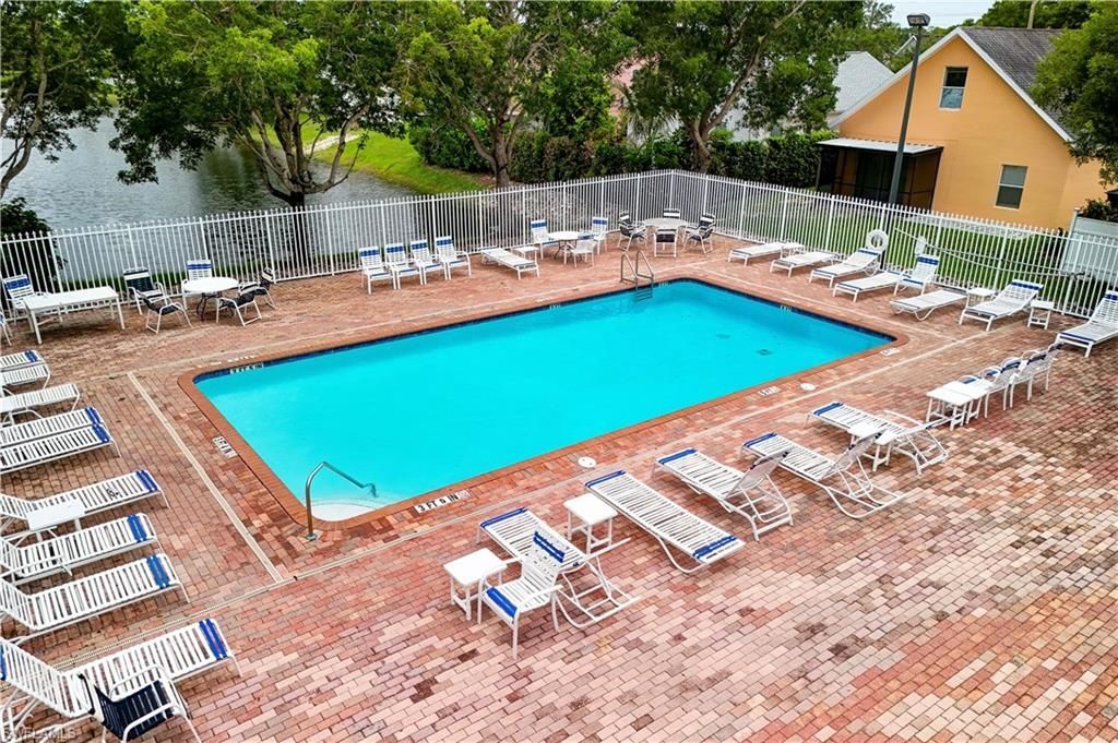 434 Leawood Cir, Naples, FL 34104 Photo