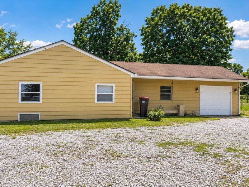 9248 Summit Road SW, Reynoldsburg, OH 43068 Photo 2