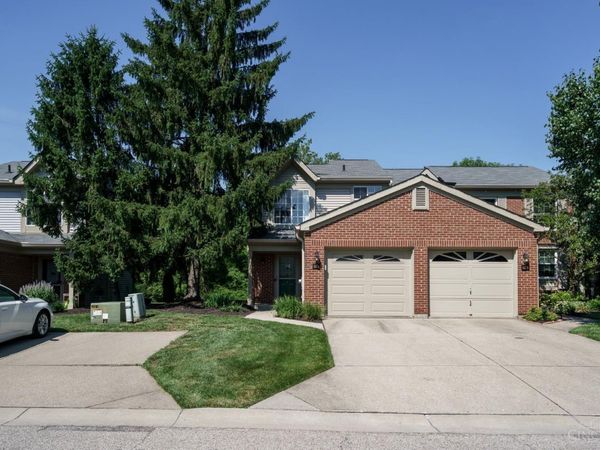 5574 Regimental PL, Cincinnati, OH 45239