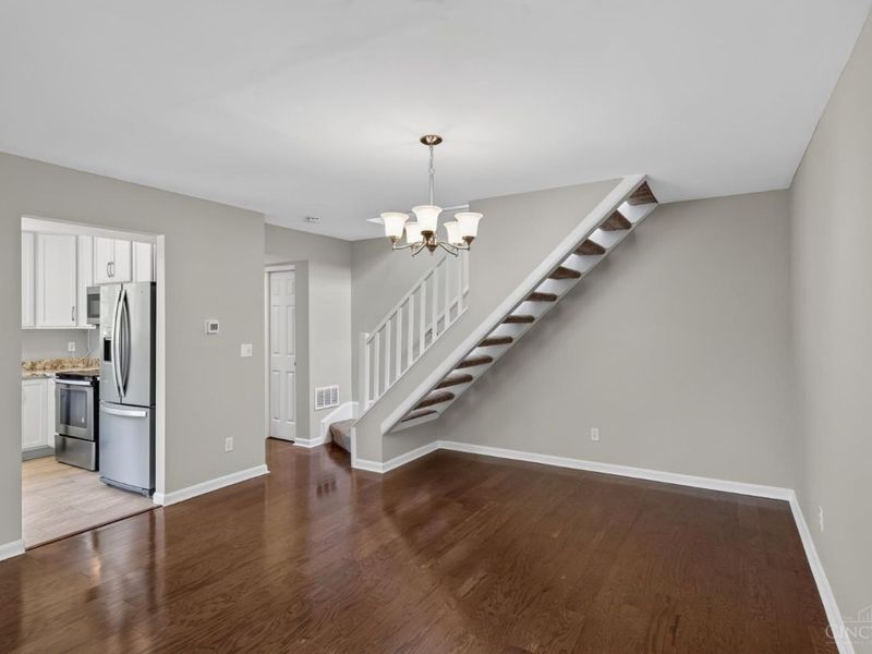 5574 Regimental PL, Cincinnati, OH 45239 Photo 12