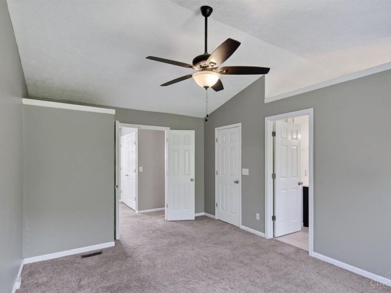 5574 Regimental PL, Cincinnati, OH 45239 Photo 28