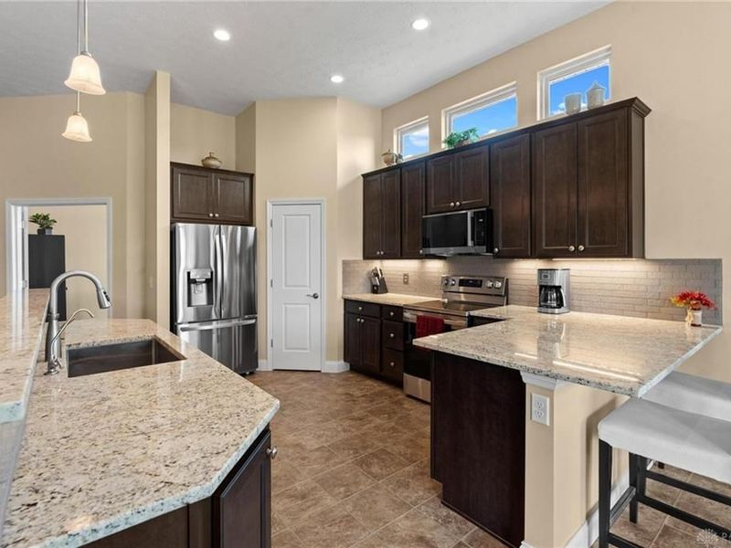 1700 Sunset Creek Court, Bellbrook, OH 45305 Photo 18