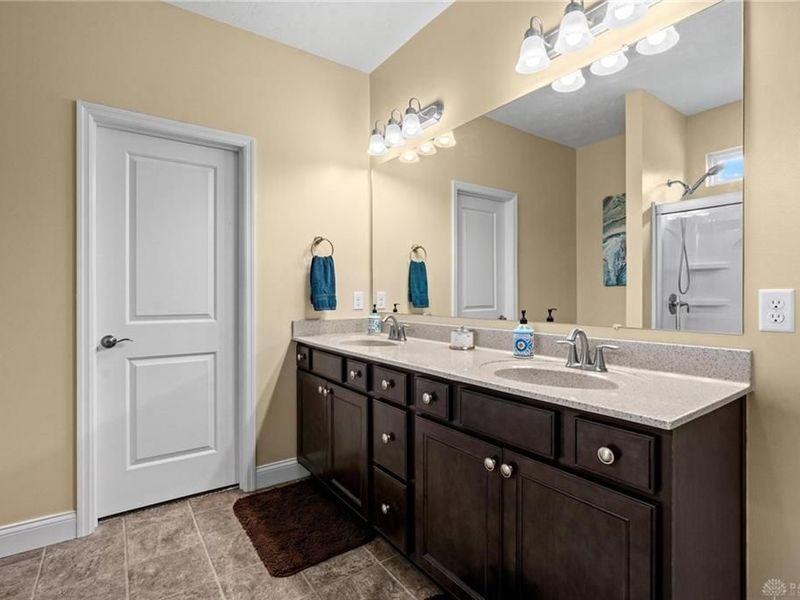 1700 Sunset Creek Court, Bellbrook, OH 45305 Photo 34
