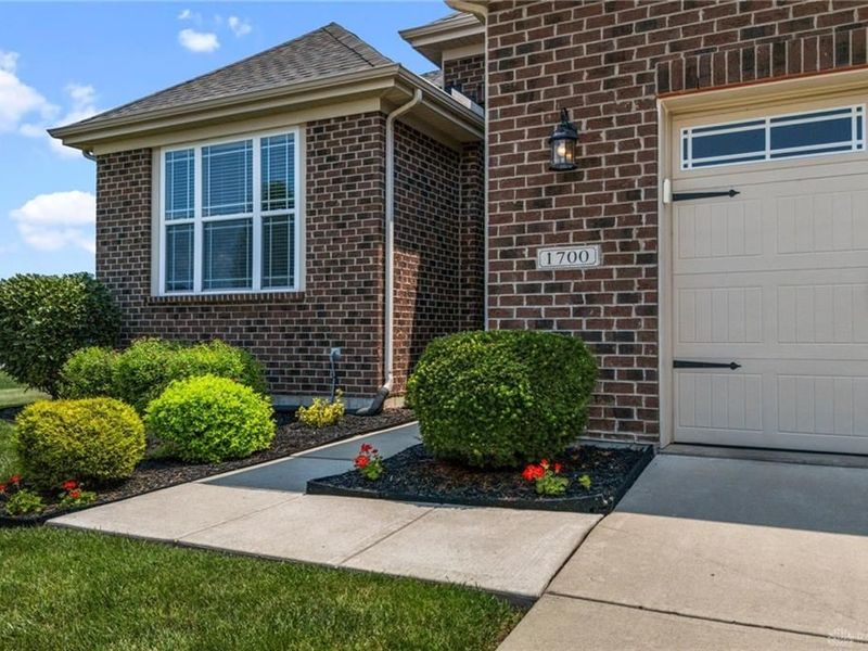 1700 Sunset Creek Court, Bellbrook, OH 45305 Photo 9