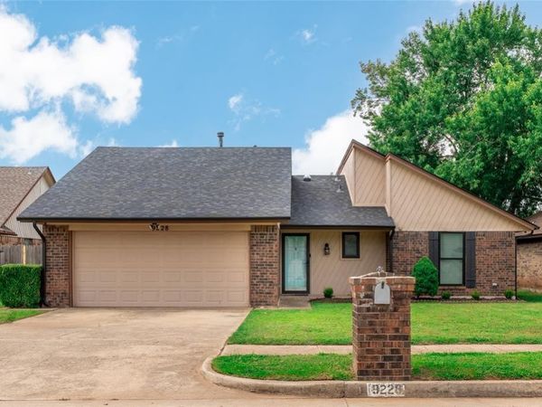 9228 Apple Drive, Midwest City, OK 73130