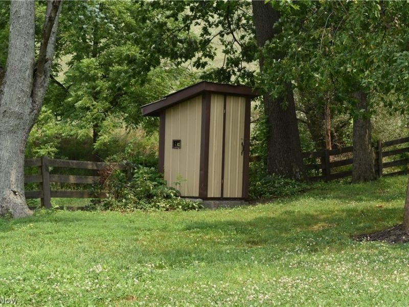68895 Lloydsville Bannock Road, Belmont, OH 43718 Photo 6