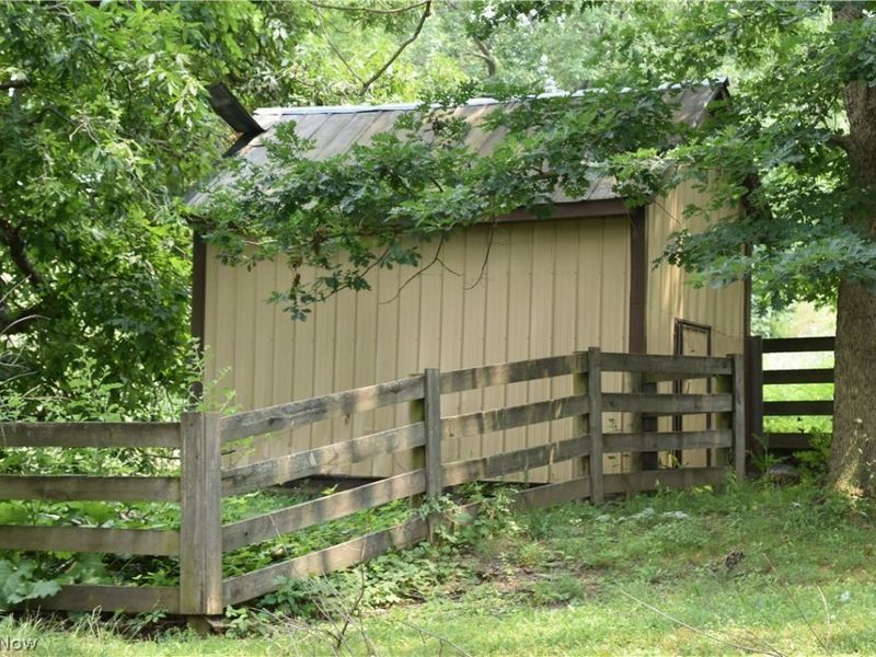 68895 Lloydsville Bannock Road, Belmont, OH 43718 Photo 8