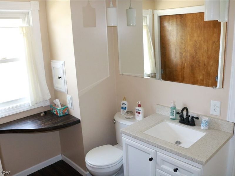 2475 8th Street , Cuyahoga Falls, OH 44221 Photo 14