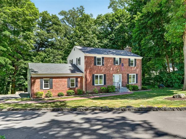 1 Woodland Drive , Pleasantville, NY 10570