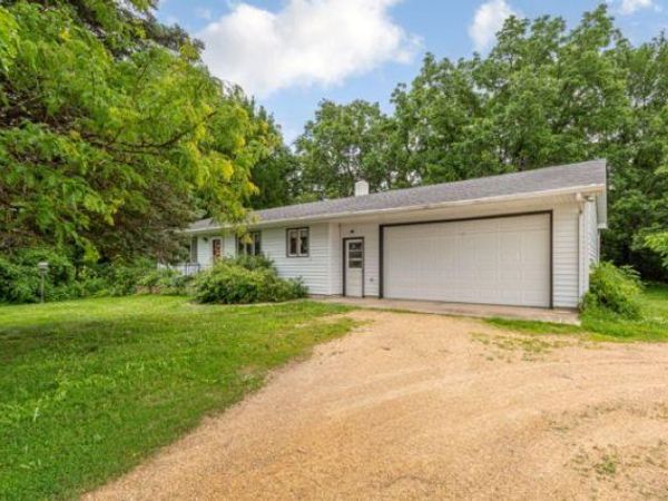 52621 Valley View Circle , Mankato, MN 56003