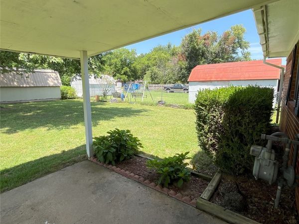 1003 NW 10th Street , Stigler, OK 74432