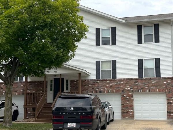 790 Delray Drive, Unit G, St Peters, MO 63376