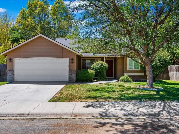 3527 N Maplestone Ave, Meridian, ID 83646