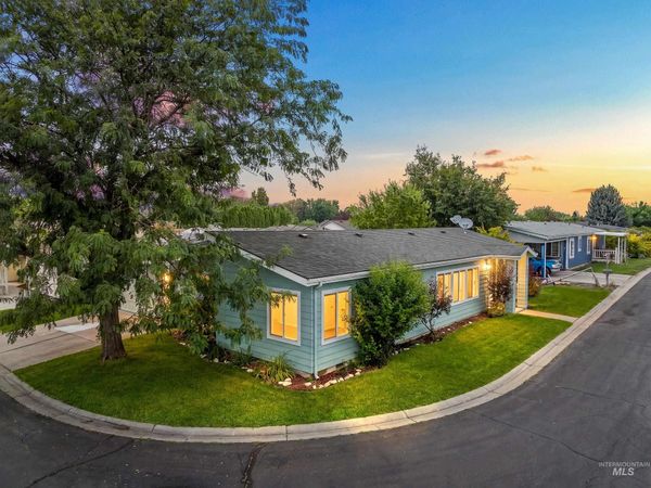 639 S Gamay Ln, Boise, ID 83709