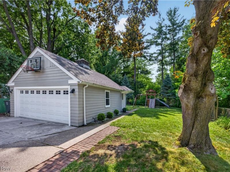 1680 Harwich Road, Lyndhurst, OH 44124 Photo 39