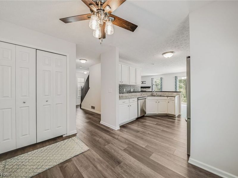 29080 Pembrooke Boulevard, Olmsted Township, OH 44138 Photo 15