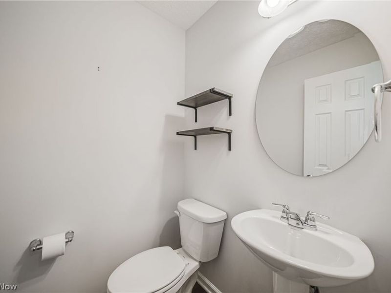 29080 Pembrooke Boulevard, Olmsted Township, OH 44138 Photo 20