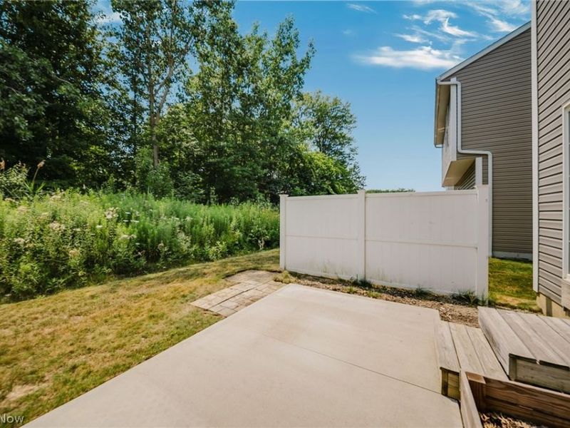 29080 Pembrooke Boulevard, Olmsted Township, OH 44138 Photo 40