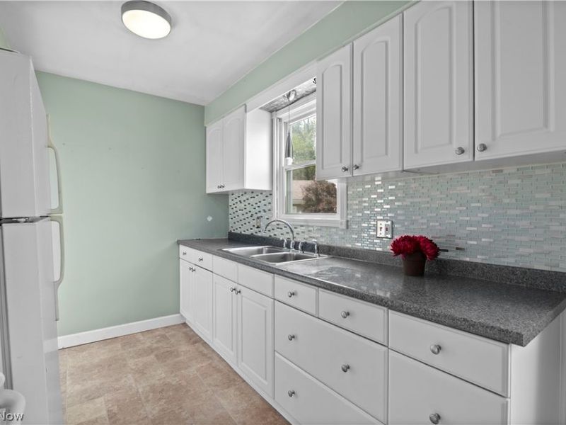 2583 E 38th Street, Lorain, OH 44055 Photo 14