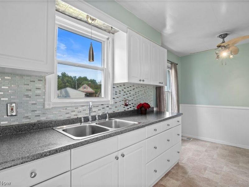 2583 E 38th Street, Lorain, OH 44055 Photo 15