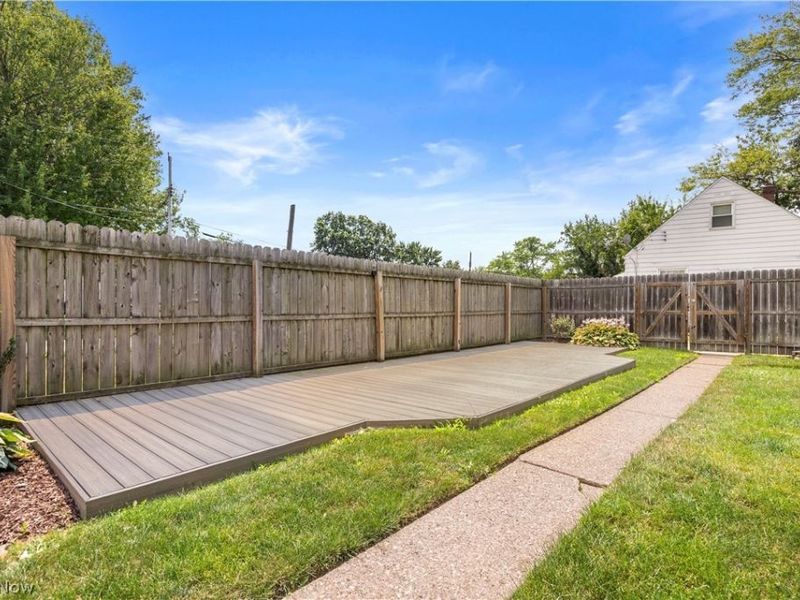 2583 E 38th Street, Lorain, OH 44055 Photo 32