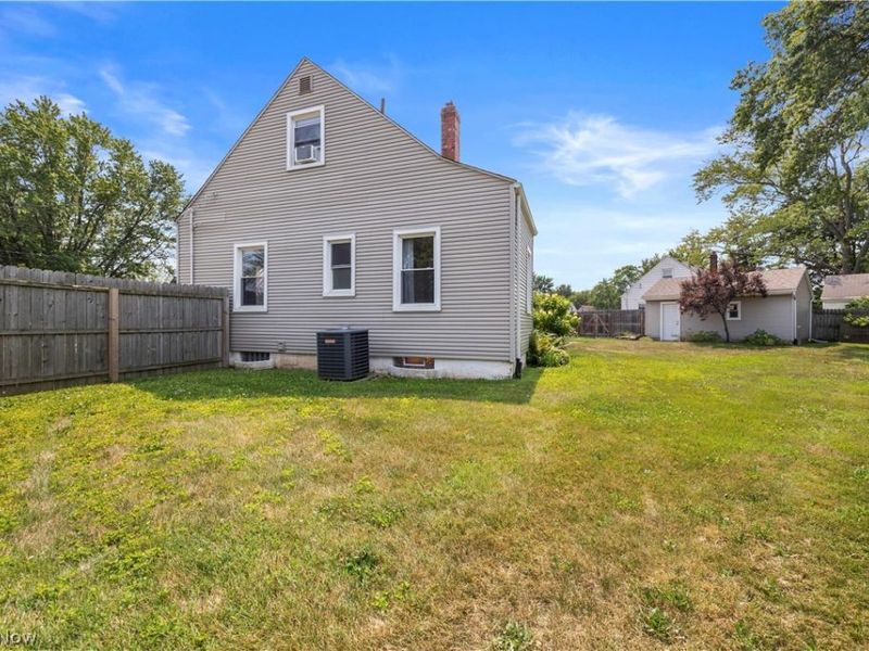 2583 E 38th Street, Lorain, OH 44055 Photo 34