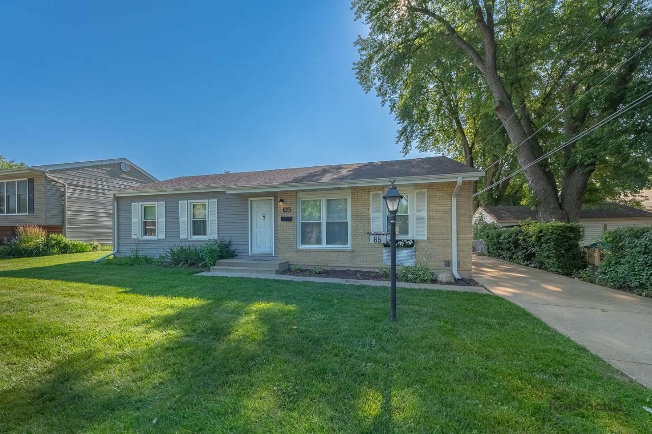 65 Laurel Trail , Wheeling, IL 60090 Main Photo