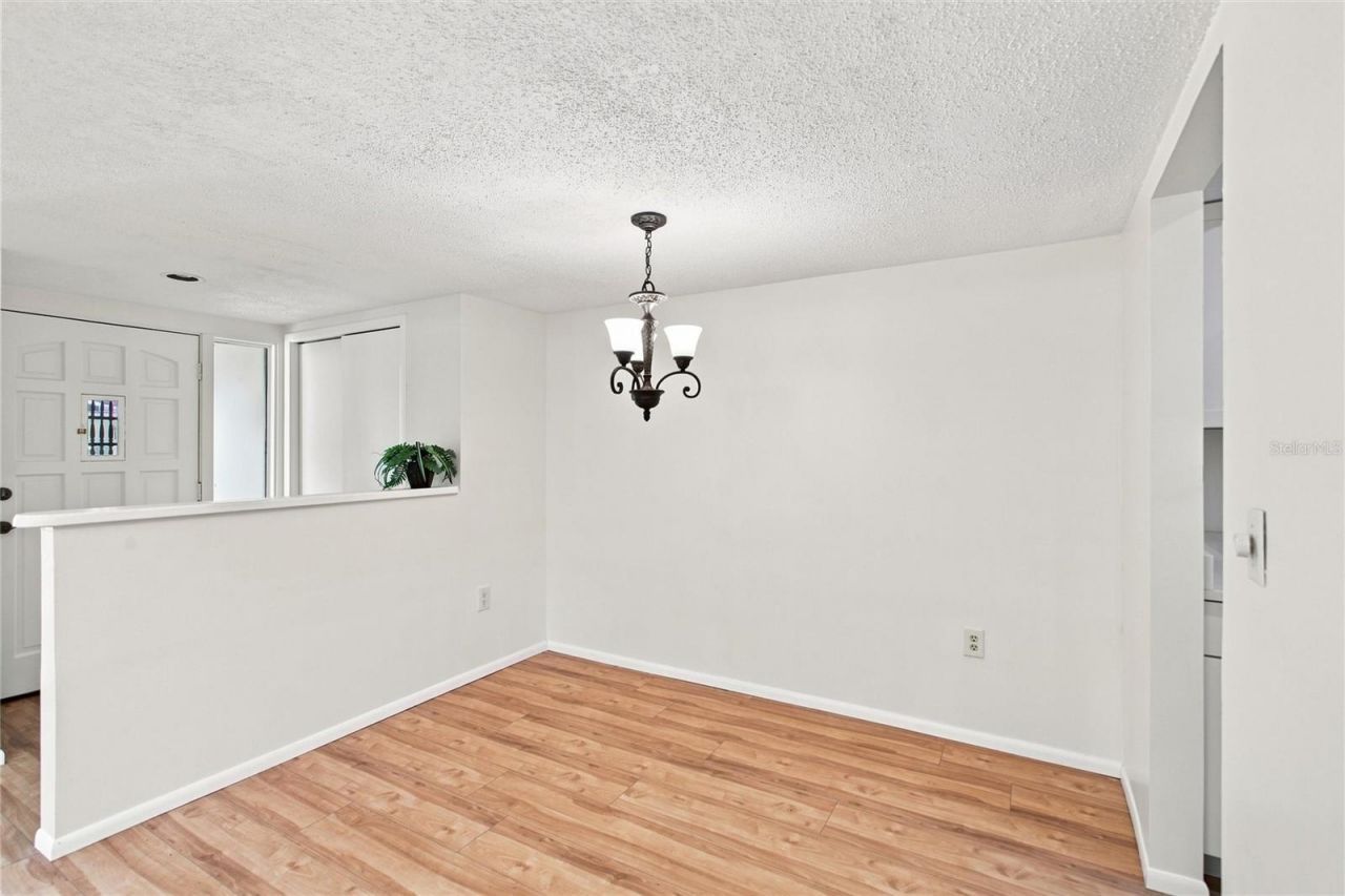 6947 Woodwind Drive, Unit 77, Sarasota, FL 34231 Photo