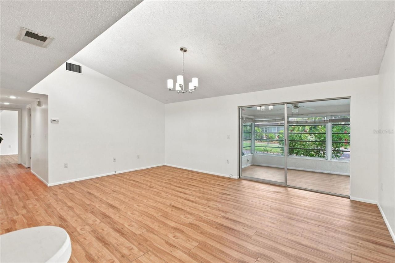 6947 Woodwind Drive, Unit 77, Sarasota, FL 34231 Photo