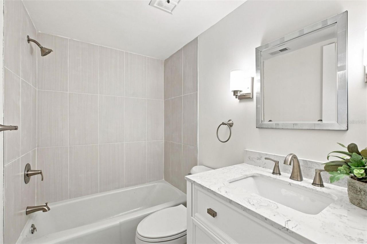 6947 Woodwind Drive, Unit 77, Sarasota, FL 34231 Photo