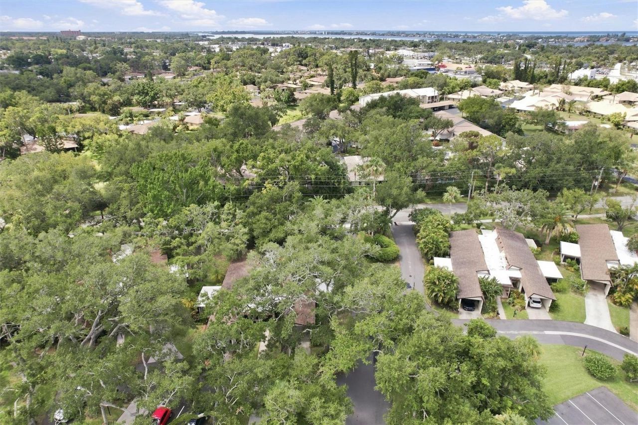 6947 Woodwind Drive, Unit 77, Sarasota, FL 34231 Photo
