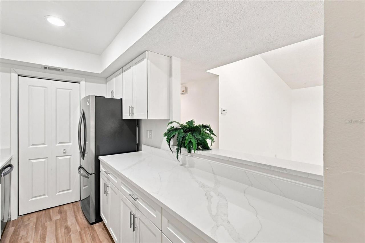 6947 Woodwind Drive, Unit 77, Sarasota, FL 34231 Photo