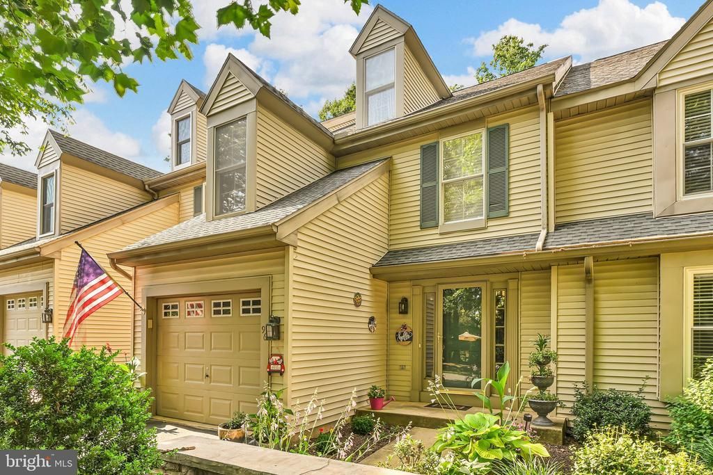 96 HAWK VALLEY LANE , DENVER, PA 17517