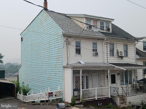 32 S CATHERINE STREET , SHENANDOAH, PA 17976