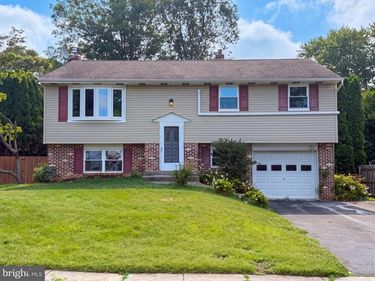 745 POMANDER AVENUE, READING, PA 19606